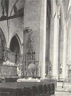 AZ EPERJESI SZENT MIKLÓS-TEMPLOM<BR>A SZENTÉLY PILLÉRSORA ÉS ÁRKÁDIVEI