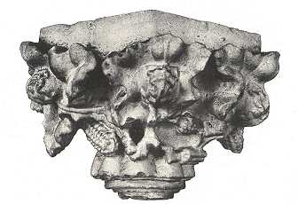 FÉLPILLÉR FEJEZETE AZ ÉSZAKI HAJÓBÓL