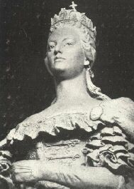 RÉSZLET A POZSONYI MÁRIA TERÉZIA SZOBORMŰRŐL