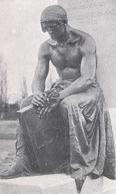 R�SZLET A KOZMA-S�REML�KR�L KALL�S EDE SZOBORM�VE