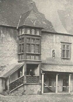 A BÁRTFAI VÁROSHÁZA A TORNYOS ERKÉLY