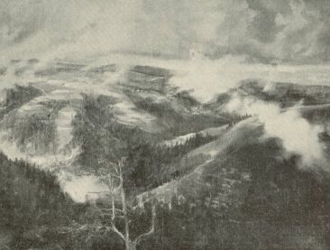 MAGURA HEGYS�G ANDR�SSY TIVADAR GR�F FESTM�NYE