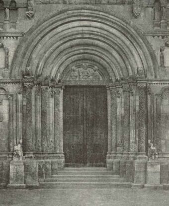 A REGENSBURGI SZENT JAKAB-TEMPLOM F�KAPUJA