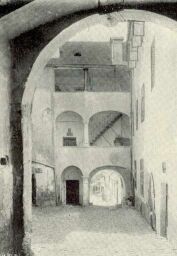 A TURCH�NYI-H�Z UDVARA BESZTERCEB�NY�N, XVII. SZ�ZAD