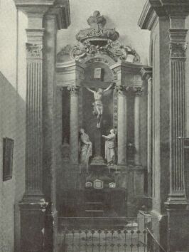 3. KÉP. A TRENCSÉNI ILLÉSHÁZY-KÁPOLNA OLTÁRA