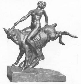 A M�CSARNOK TAVASZI KI�LL�T�S�B�L AZ ARANY SZAM�R MARKUP B�LA SZOBORM�VE